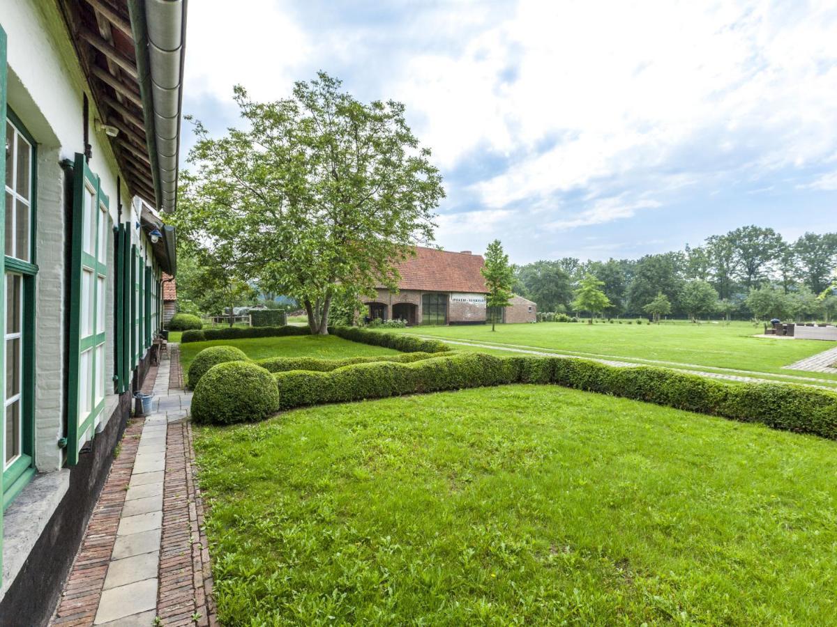 Beautiful Farmhouse In Beernem With Big Garden Eksteriør billede