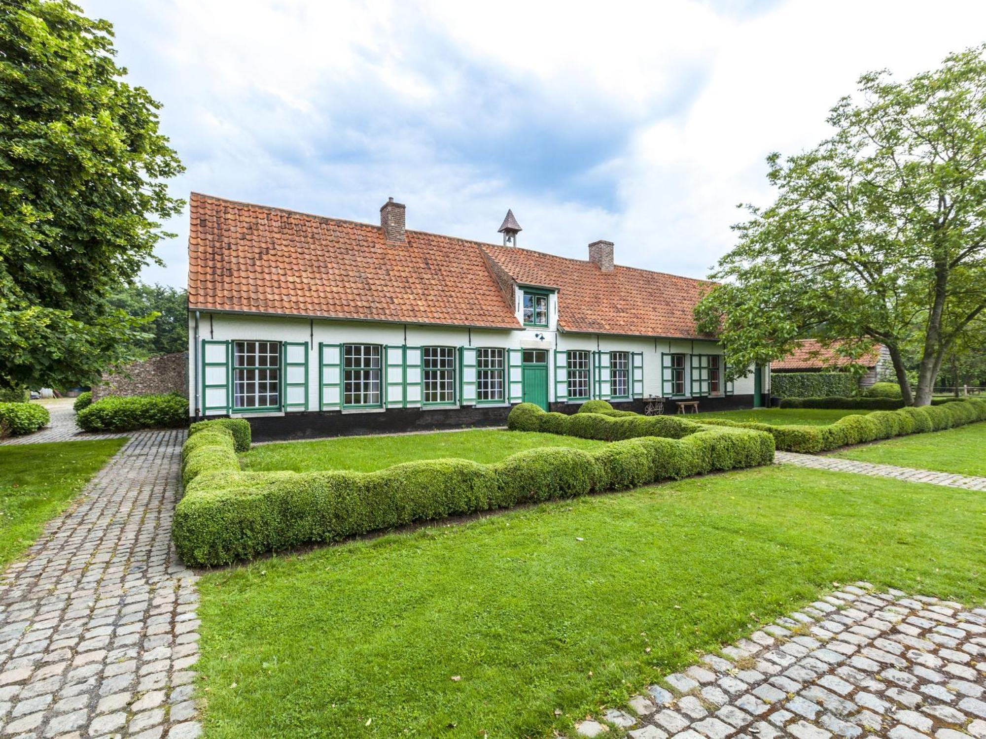Beautiful Farmhouse In Beernem With Big Garden Eksteriør billede